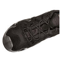 Men's LOWA ZEPHYR GTX LO TF tactical shoe in BLACK with GORE-TEX waterproof protection for tactical and duty use. SKU 3105890999