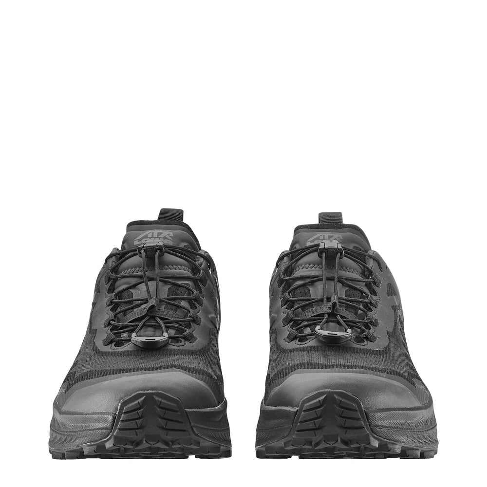 Men's LOWA FORTUX GTX tactical boot in BLACK/BLACK with GORE-TEX waterproof protection for tactical and duty use and trail running. SKU 3118149999