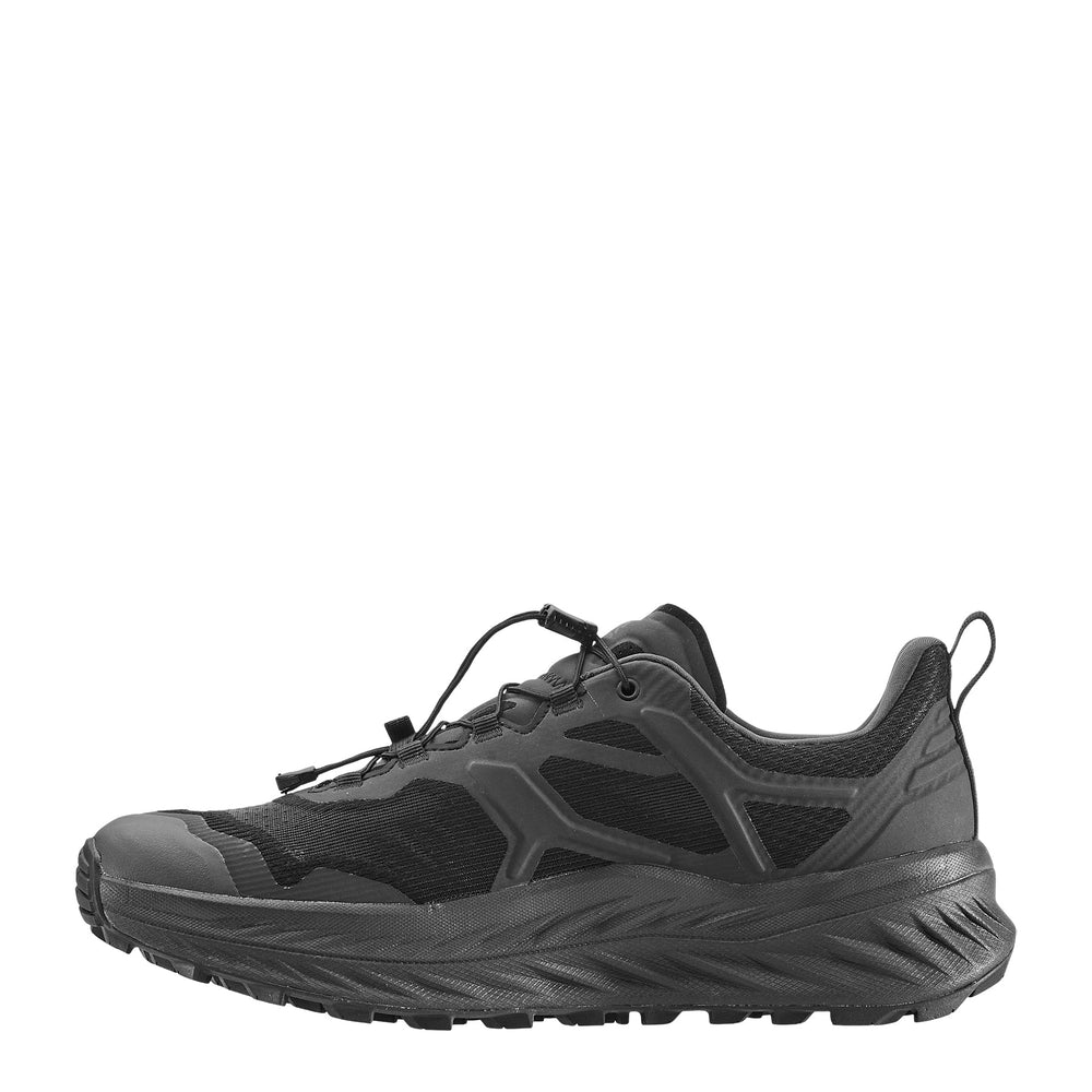 Men's LOWA FORTUX GTX tactical boot in BLACK/BLACK with GORE-TEX waterproof protection for tactical and duty use and trail running. SKU 3118149999